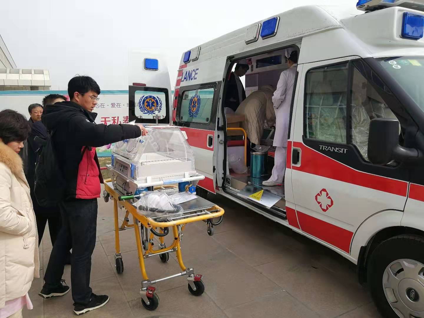 江阴市救护车转院